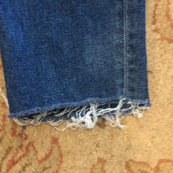 Re/Done straight leg, raw hem button-fly jeans 28 high-rise - Picture 6 of 7